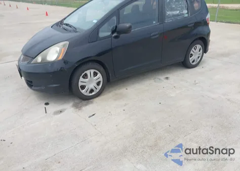 2010 Honda Fit z USA, uszkodzony, nr VIN JHMGE8H22AC039353